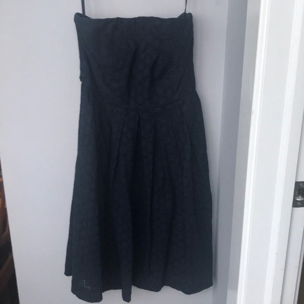 Gap Strapless Eyelet Dress with Pockets!!!